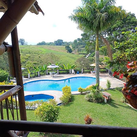Finca Hotel Palmas Frente A Panaca Quimbaya Exterior photo